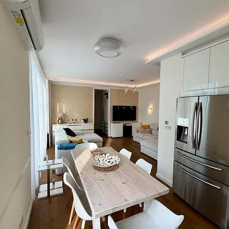 Balaton Skyline Penthouse - Jacuzzi - & Шиофок