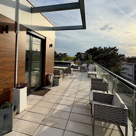 Апартаменты Balaton Skyline Penthouse - Jacuzzi - & Шиофок