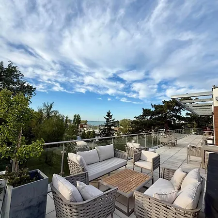 Balaton Skyline Penthouse - Jacuzzi - & * Шиофок