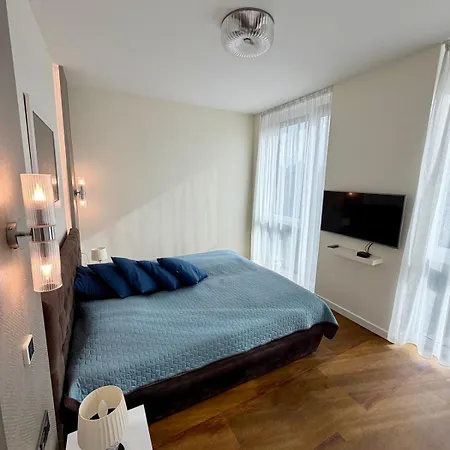 Balaton Skyline Penthouse - Jacuzzi - & *