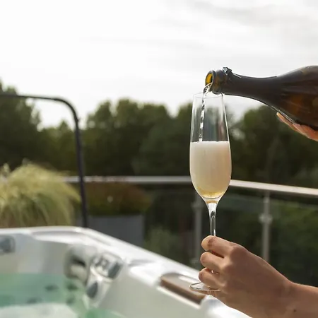 Balaton Skyline Penthouse - Jacuzzi - & Siófok