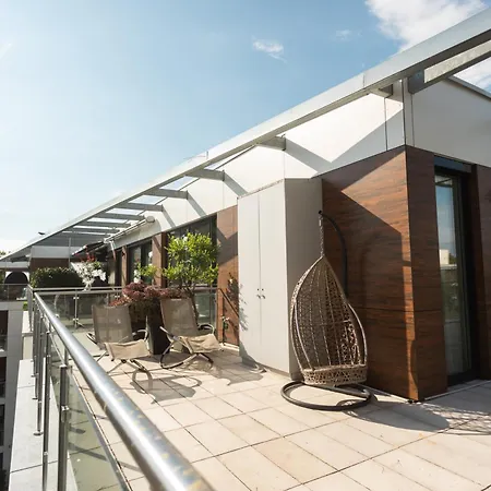 Balaton Skyline Penthouse - Jacuzzi - & * Siófok