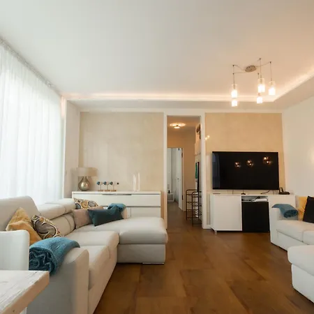 Balaton Skyline Penthouse - Jacuzzi - & Siófok