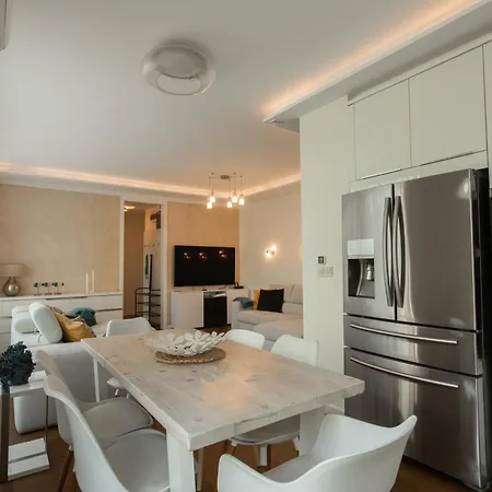 Balaton Skyline Penthouse - Jacuzzi - & Apartman *