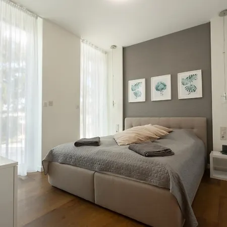 Balaton Skyline Penthouse - Jacuzzi - & Apartman Siófok