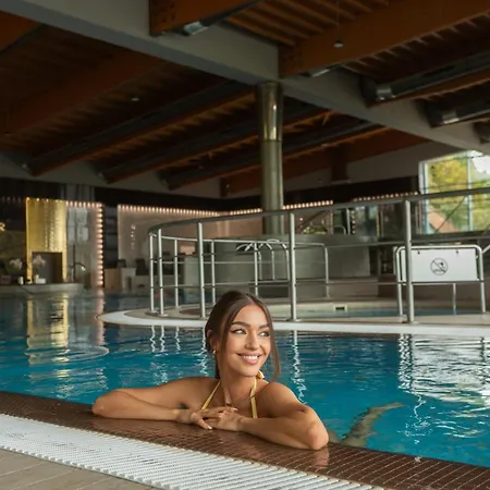 Balaton Skyline Penthouse - Jacuzzi - &