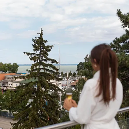 Apartman Balaton Skyline Penthouse - Jacuzzi - & *