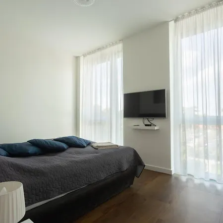 Balaton Skyline Penthouse - Jacuzzi - & *